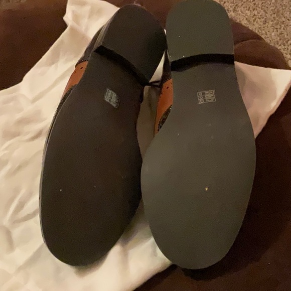 Women’s Wingtip Oxfords - Picture 5 of 5